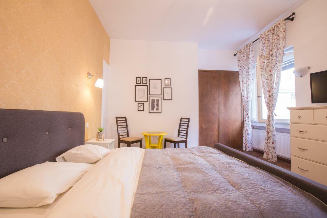 Color Apartments Nicolae Tonitza St Бухарест Екстер'єр фото