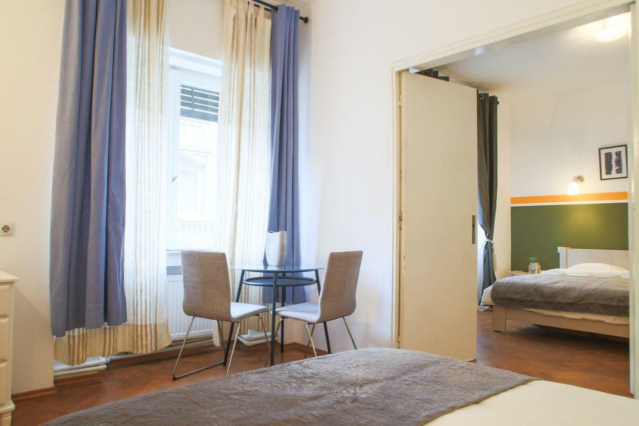 Color Apartments Nicolae Tonitza St Бухарест Екстер'єр фото